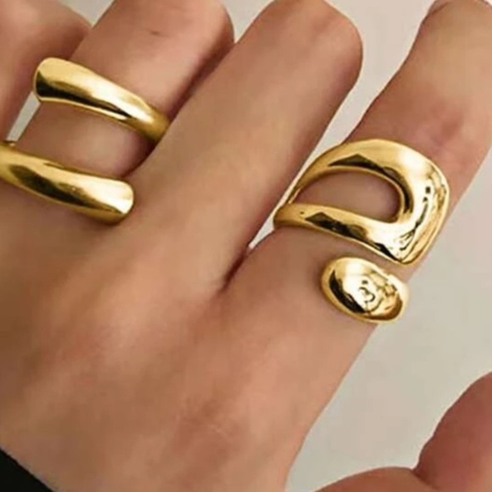 Gorgeous Trendy minimalist brand new 14k vermeil set 2 rings stamped authentic